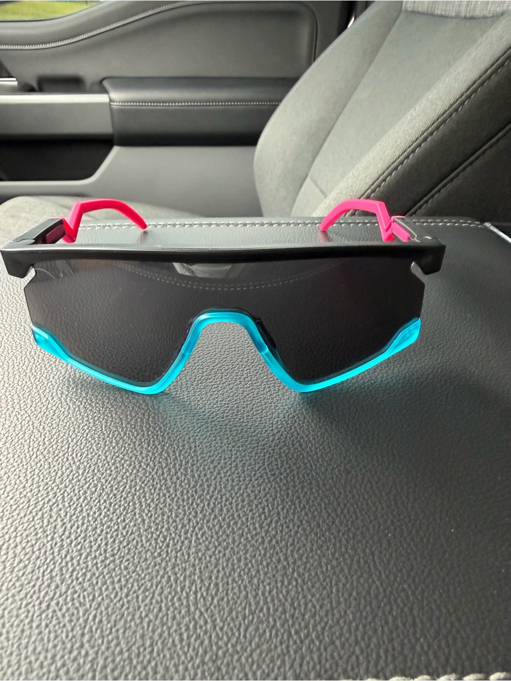 Men’s NWT prism bxtr sunglasses